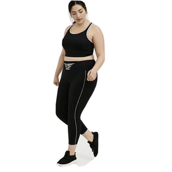 Torrid Active Black Light Pink Lattice Racerback Wicking Sports Bra 1X 14-16 - Picture 6 of 8